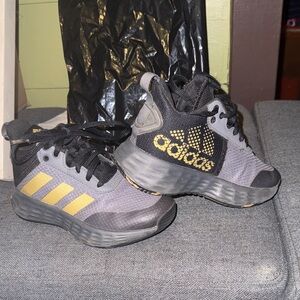 Adidas Kids Sneakers - Black and Gold